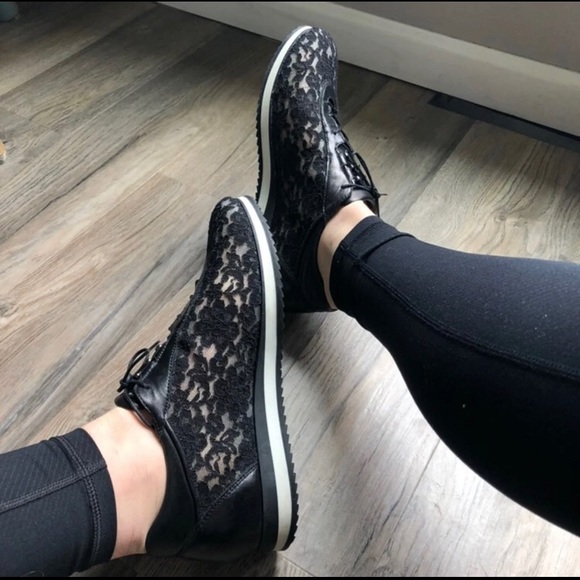 Stuart Weitzman Cabbie Sneakers Black Sz 10 - Picture 1 of 8